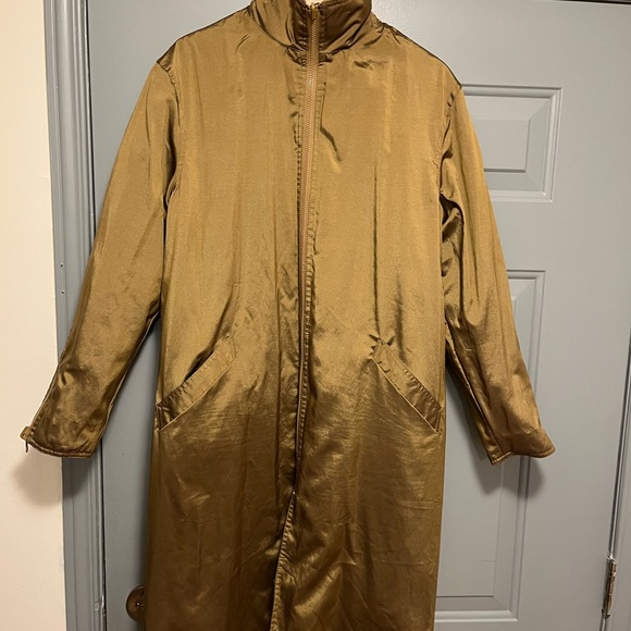 Mycra pac one designer long light jacket. Shiny olive green/gold. - Picture 4 of 10